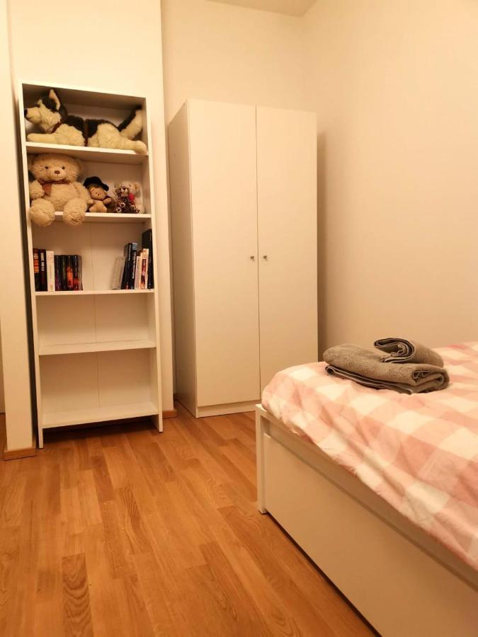 Gemuetliches Privatzimmer In Geraeumiger Gemeinschaftswohnung Δρέσδη Εξωτερικό φωτογραφία